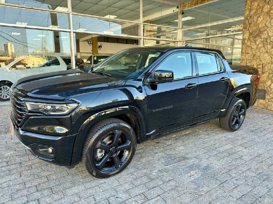 RAM RAMPAGE 2.0 HURRICANE 4 TURBO GASOLINA R/T 4X4 AUTOMÁTICO